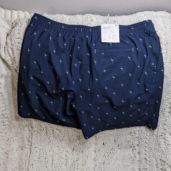 NWT Goodfellow & Co XL Swim Trunks 7 inch Inseam, Navy with White Flamingos - Picture 5 of 8